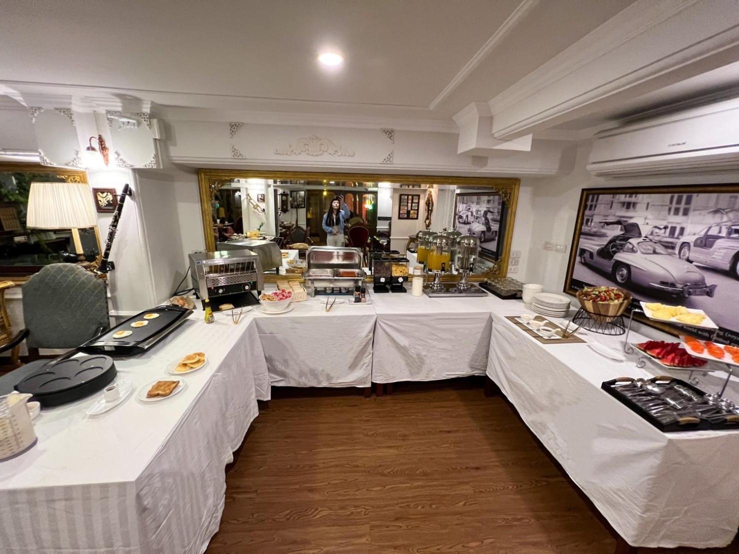Siam Champs Elyseesi Unique Hotel Банкок Екстериор снимка